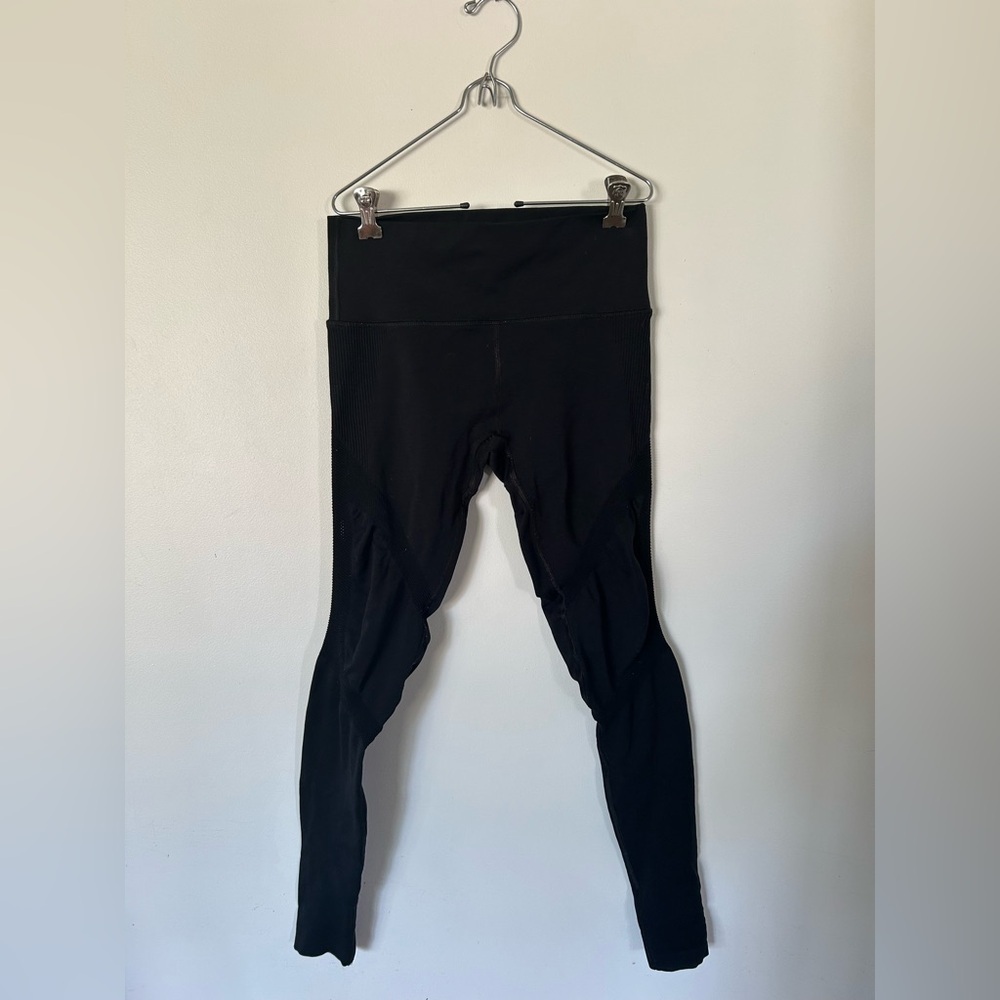 Alphalete Black High-Waisted Leggings Size Medium